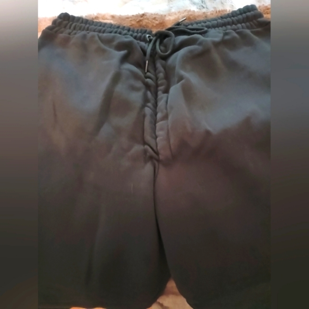 PLT Black Ruched Front Sweatpants - Picture 2 of 3